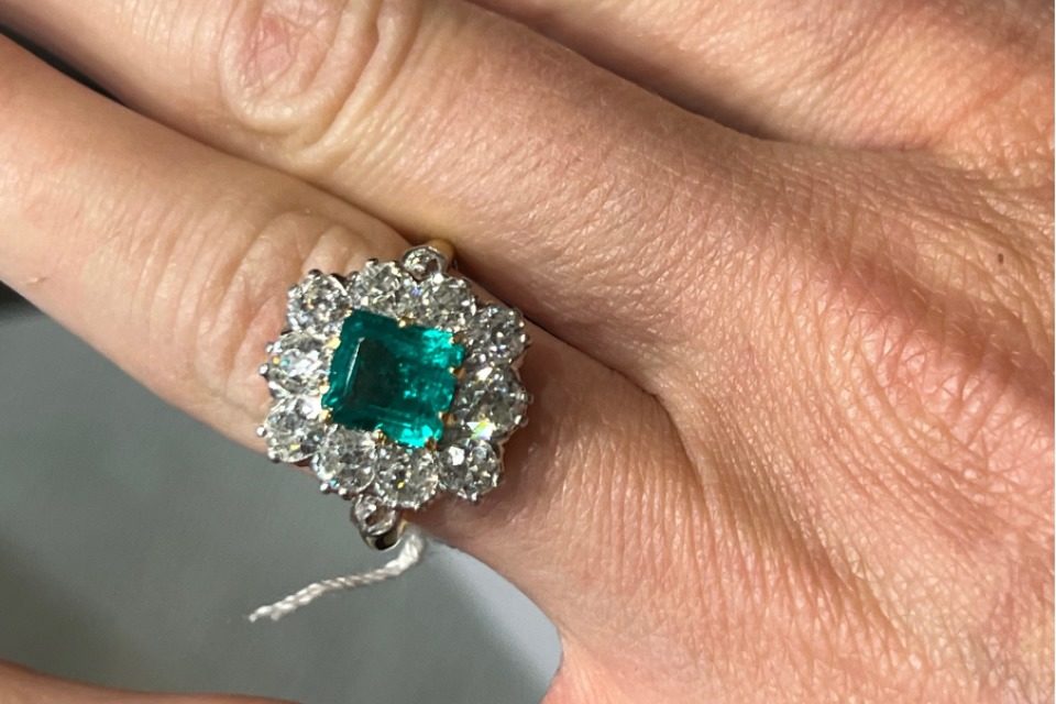 Emerald Gemstone Ring (1)