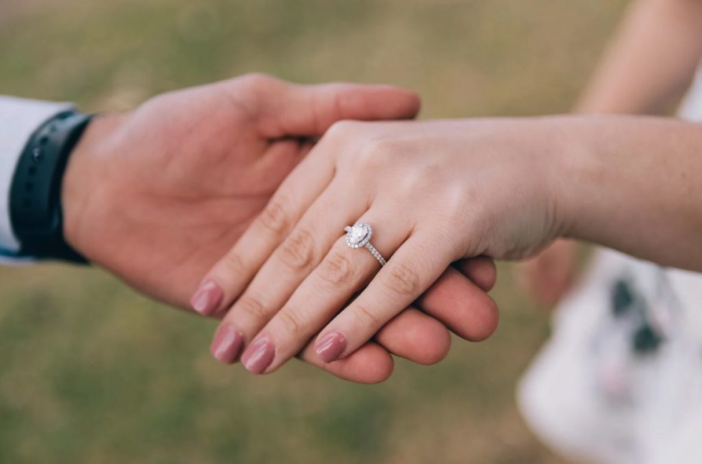 What is a bespoke ring?
