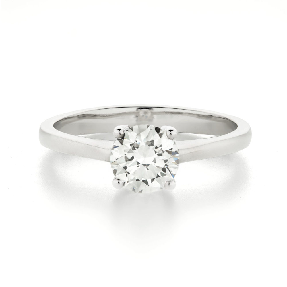 0.9 carat round brilliant engagement ring